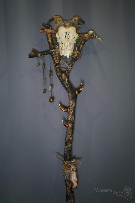 Посох из дерева