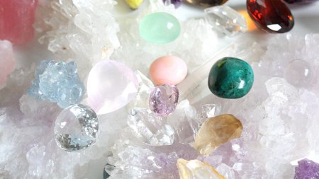 Самоцветы драгоценные камни