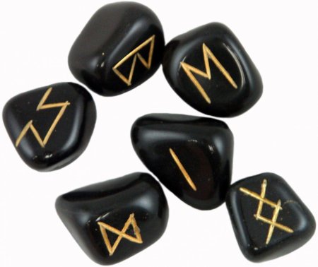 Руны на камушках