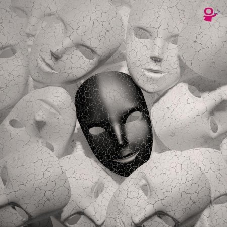 Человек в маске