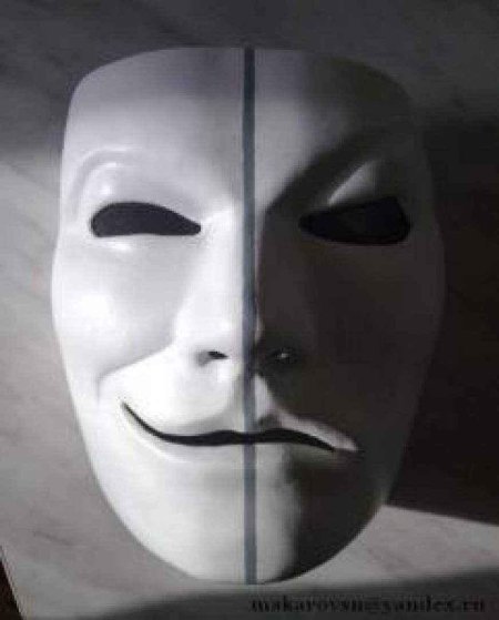 Двуликий Янус маска