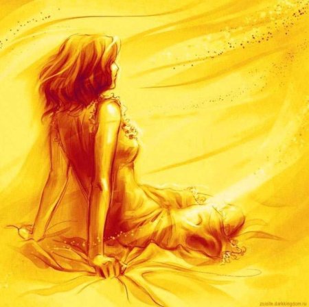 Красивая девушка с золотыми волосами