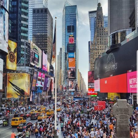Нью-Йорк Таймс сквер