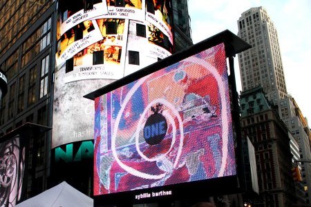 Реклама в Нью-Йорке Таймс сквер