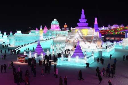 Фестиваль льда и снега в Харбине