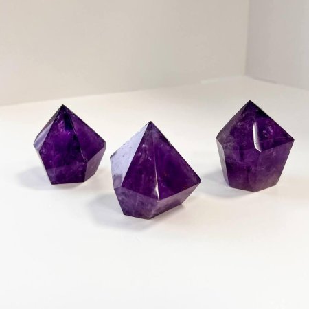 Фиолетовый САМОЦВЕТ