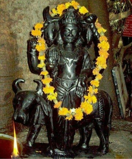 Шани дев божество