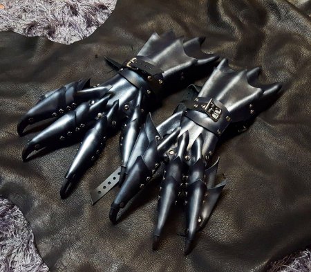 Перчатки Claw Weapon