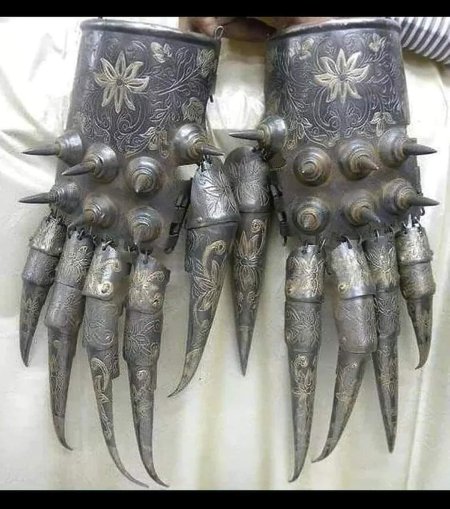 Боевые перчатки средневековый Иран