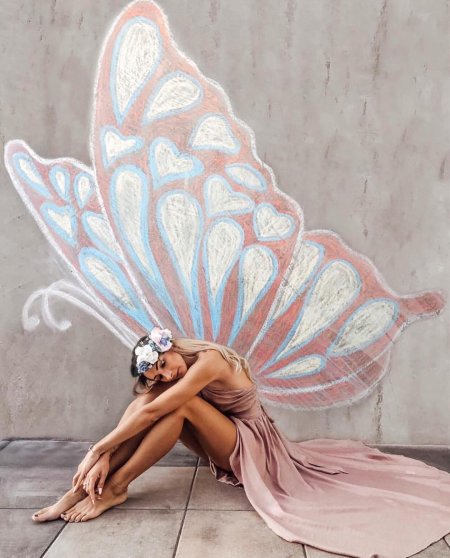 Женщина бабочка