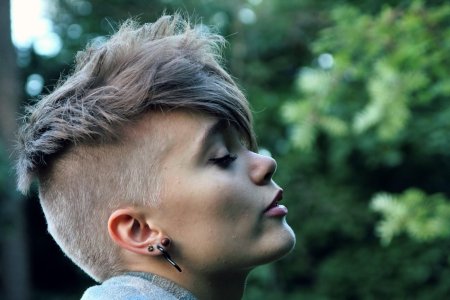 Стрижка Томбой андеркат