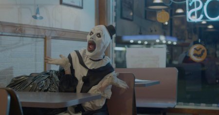 Ужасающий фильм 2016 клоун