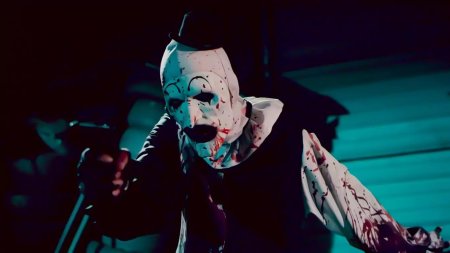 Ужасающий фильм 2016 клоун