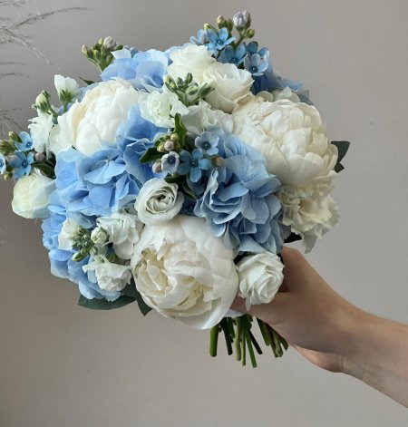 Букет невесты 2022 голубой