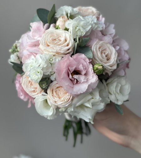 Бруния в букете