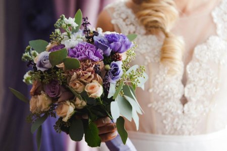 Персиково сиреневый букет