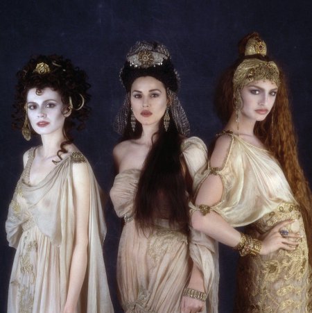 Моника Беллуччи Дракула фильм 1992