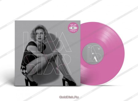 Певица Лика Стар