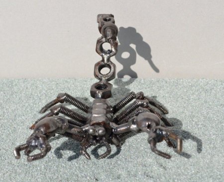 Фигурки из болтов и гаек