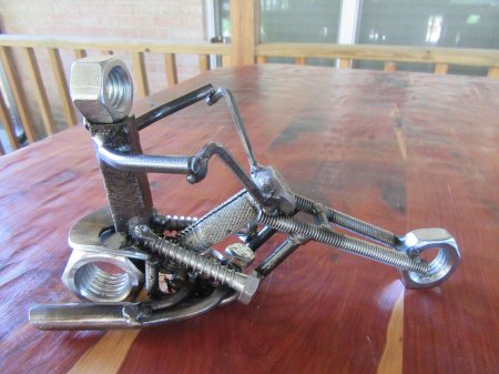 Сувениры из болтов и гаек