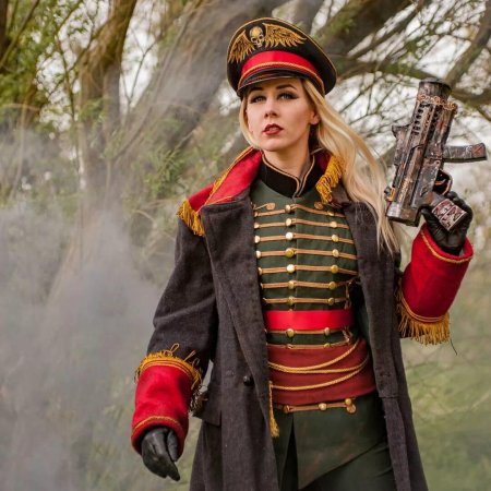 Комиссар вархаммер 40000 косплей