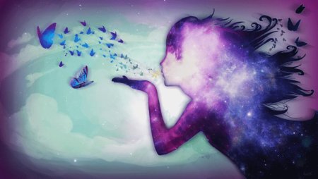 Космическая девушка