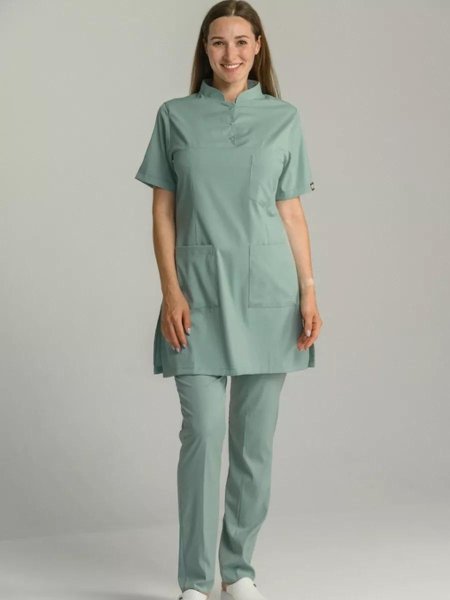 Медицинские костюмы женские