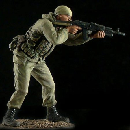 Гру офицер спецназа фигурка 1:35