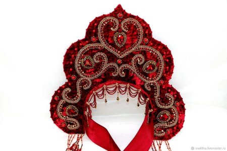 Кокошник золотой