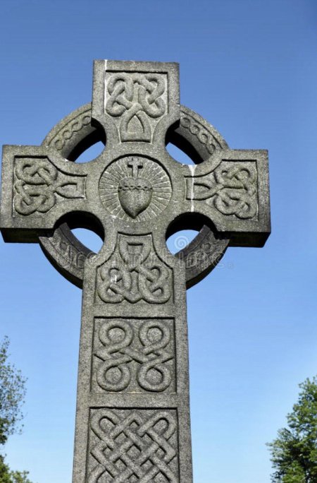 Могильный крест Кельтский