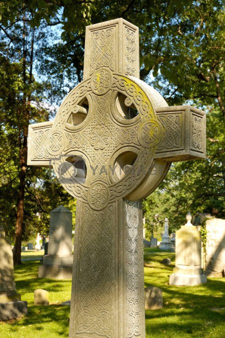 Могильный крест кельтский
