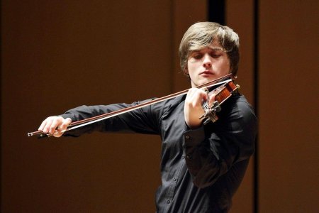 Молодой скрипач