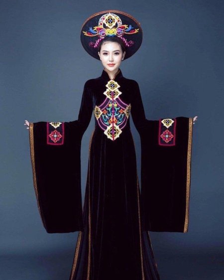 Национальный костюм ao dai
