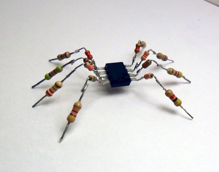 Фигурки из радиодеталей