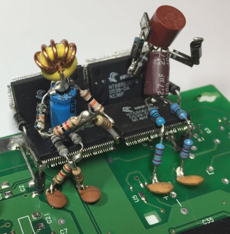 Фигурки из радиодеталей