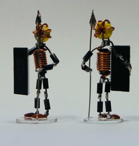 Фигурки из радиодеталей