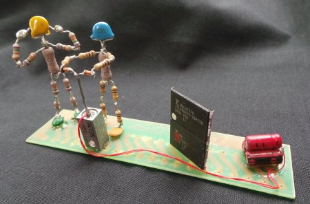 Фигурки из радиоэлементов