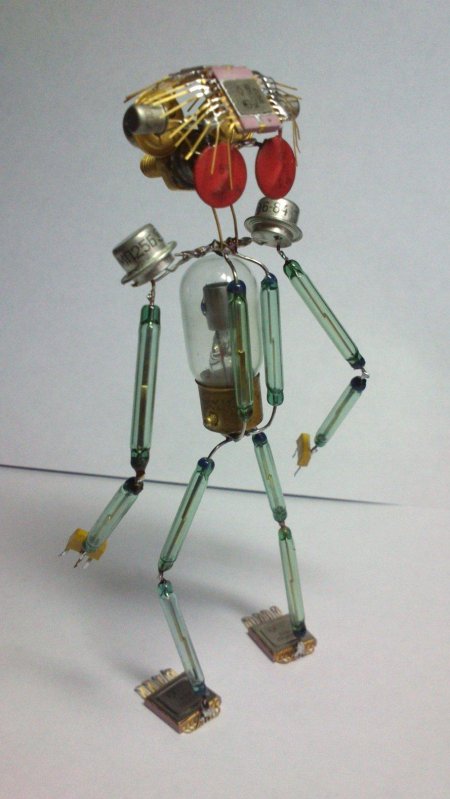 Игрушки из радиодеталей