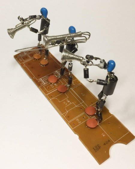 Игрушки из микросхем