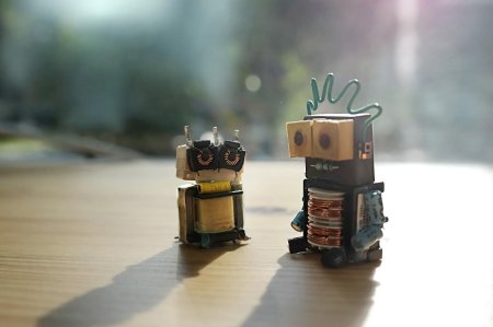 Фигурки из радиодеталей