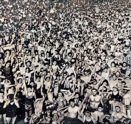 Толпа людей