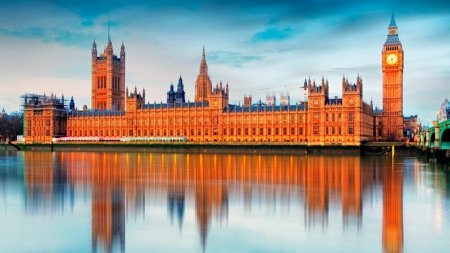 Houses of Parliament в Лондоне