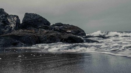 Море пасмурно