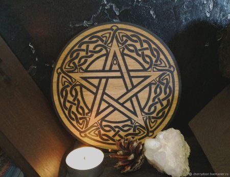 Алтарь ведьмы пентаграмма