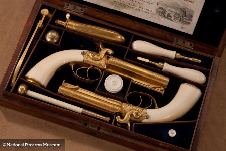 Дуэльные пистолеты 19 века