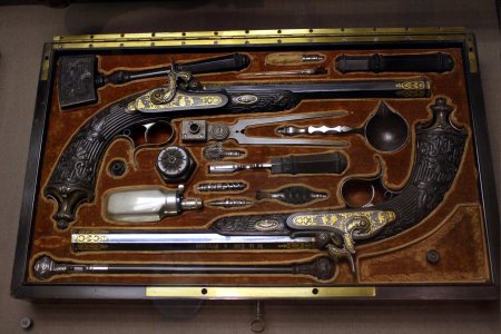 Дуэльный пистолет 19 век