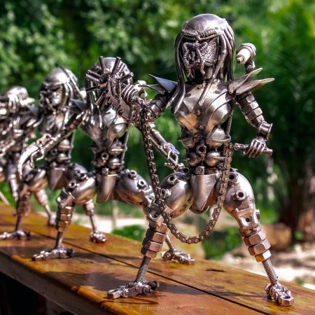 Фигуры из металлолома