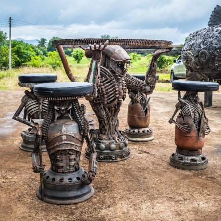 Скульптуры из металлолома