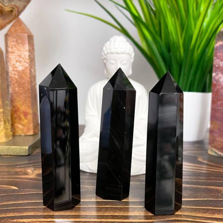 Обсидиан граненый камень