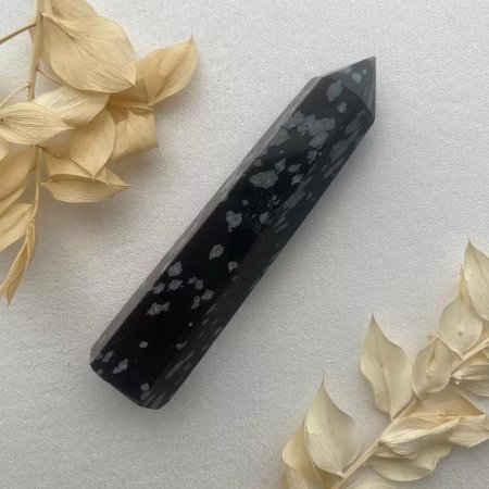 Браслет из снежного обсидиана